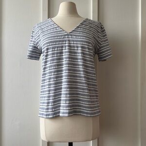 LOFT Blue/Gray &‎ White Textured Stripe V-Neck Tee – Size Medium